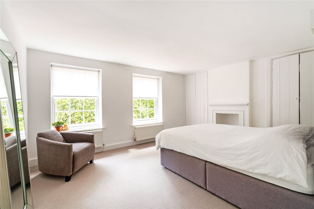 Additional image 6 of 3 bed semi-detached house for saleLondon Road, Windlesham GU20