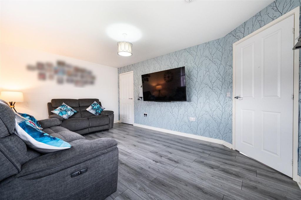 Additional image 3 of 3 bed detached house for saleRosebay Drive, Wishaw ML2