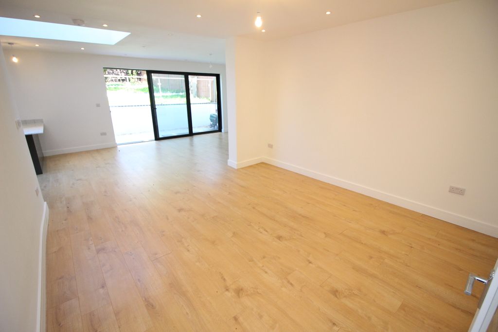 Additional image 2 of 4 bed detached bungalow for saleDonnington Road, Worcester Park KT4
