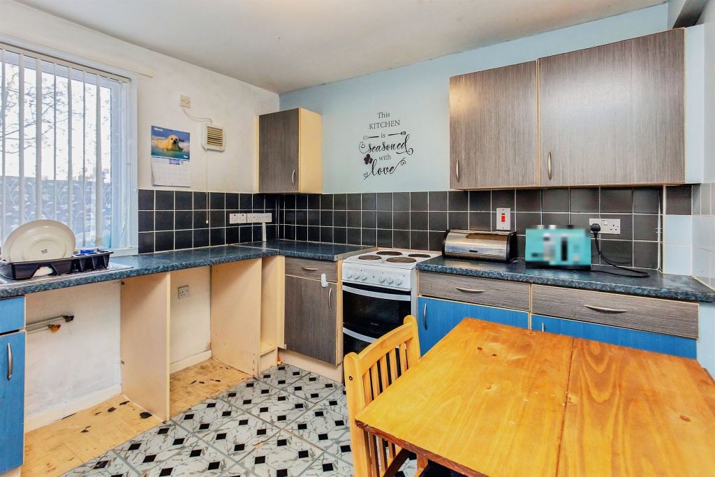 Additional image 2 of 3 bed maisonette for saleElizabeth Street, Corby NN17