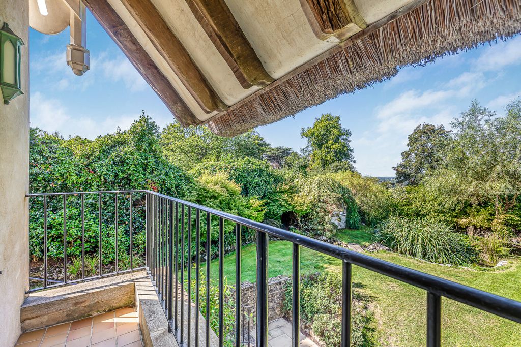 Additional image 4 of 3 bed property for salePembroke Lodge, Richmond Park, Richmond TW10