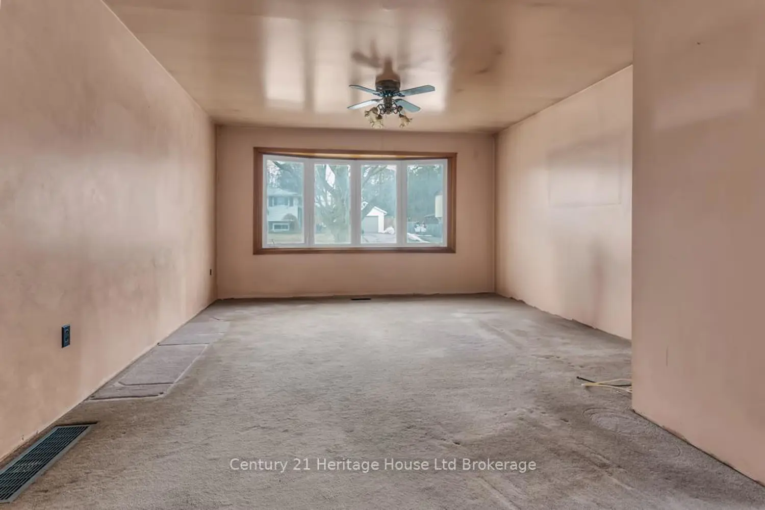 Additional image 3 of 368 Odlum Drive
