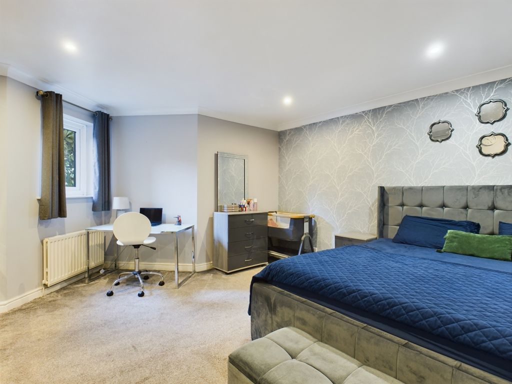 Additional image 3 of 2 bed flat for saleKnutsford Road, Wilmslow SK9