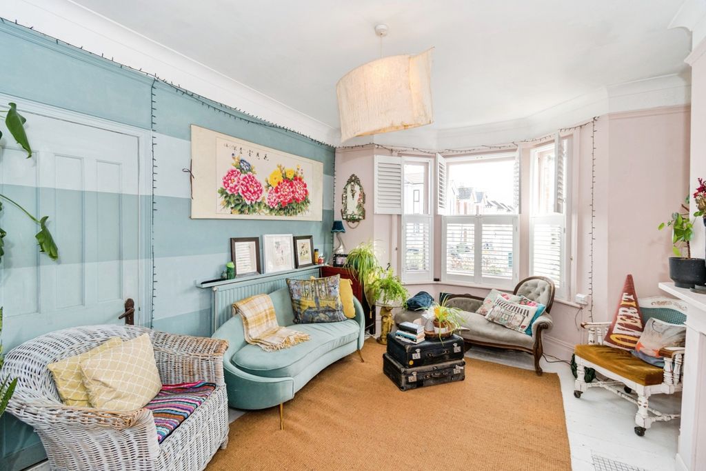 Additional image 2 of 3 bed end terrace house for salePriory Road, Southampton, Hampshire SO17