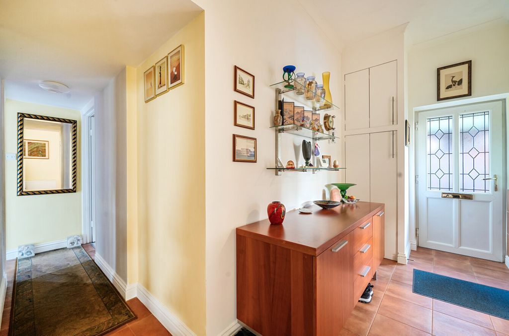 Additional image 2 of 2 bed maisonette for saleMurdoch Road, Wokingham, Berkshire RG40