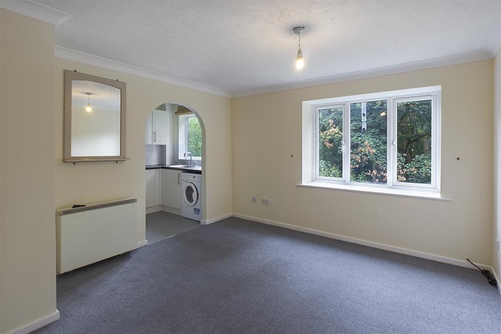 Additional image 2 of 2 bed flat for saleBriarswood, Southampton SO16