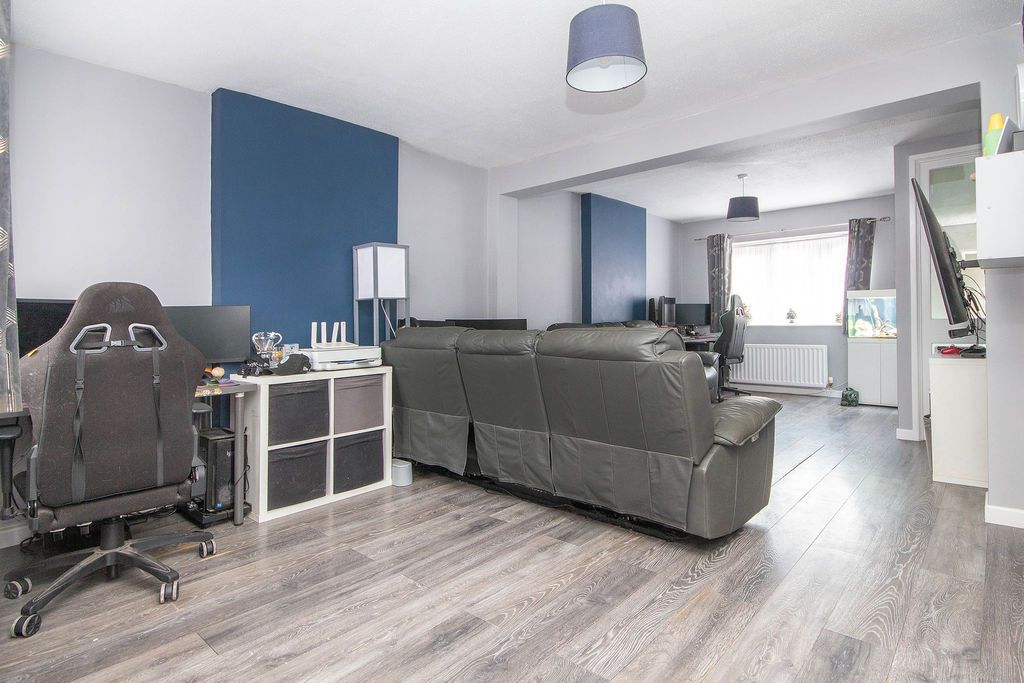 Additional image 4 of 3 bed terraced house for saleFirgrove Road, Freemantle SO15