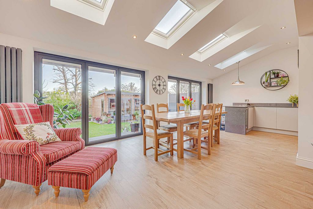 Additional image 8 of 4 bed detached house for saleCharters Court, Wickford SS11