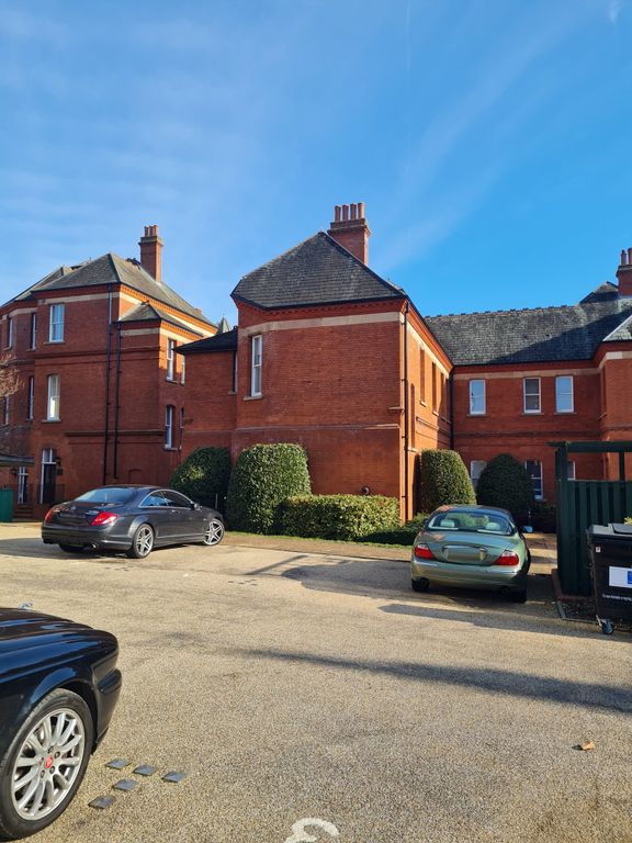Additional image 3 of 2 bed flat for saleRichmond Drive, Woodford Green IG8