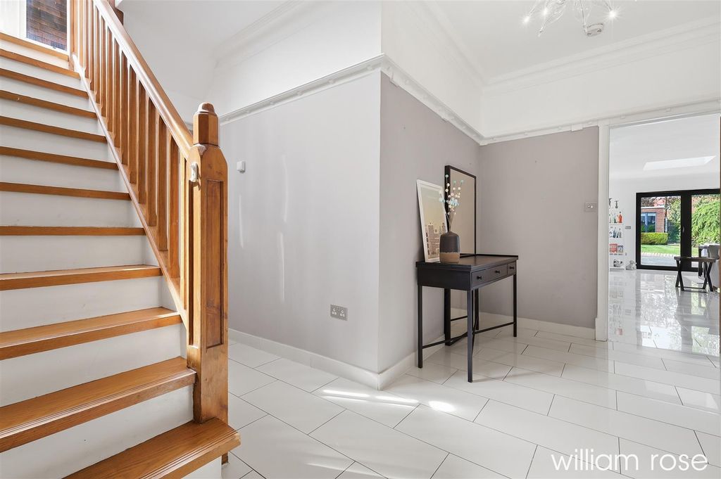 Additional image 15 of 5 bed detached house for saleMonkhams Lane, Woodford Green IG8