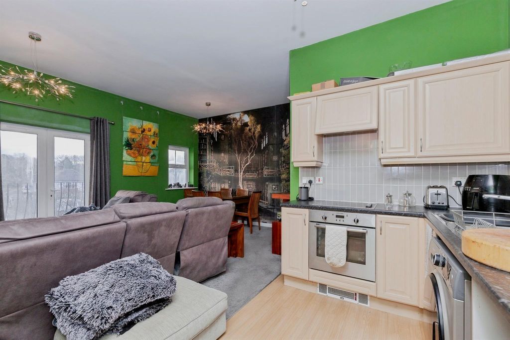 Additional image 8 of 2 bed flat for saleLoughland Close, Blaby, Leicester LE8
