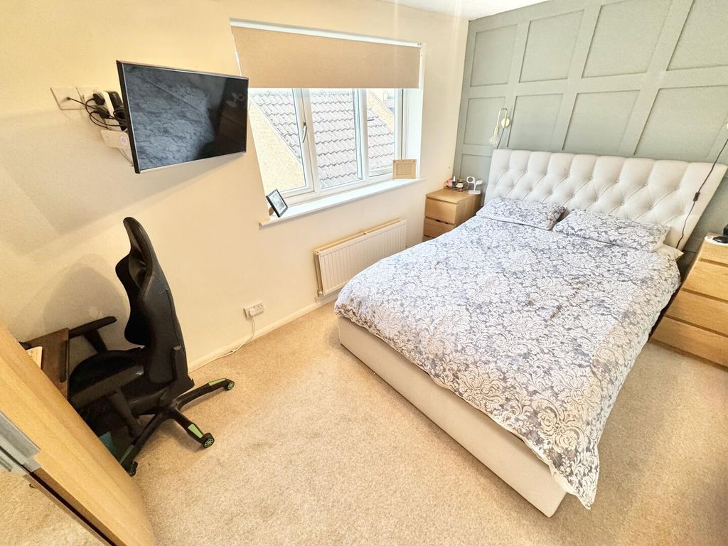 Additional image 6 of 3 bed semi-detached house for saleWarner Close, Whetstone, Leicester LE8