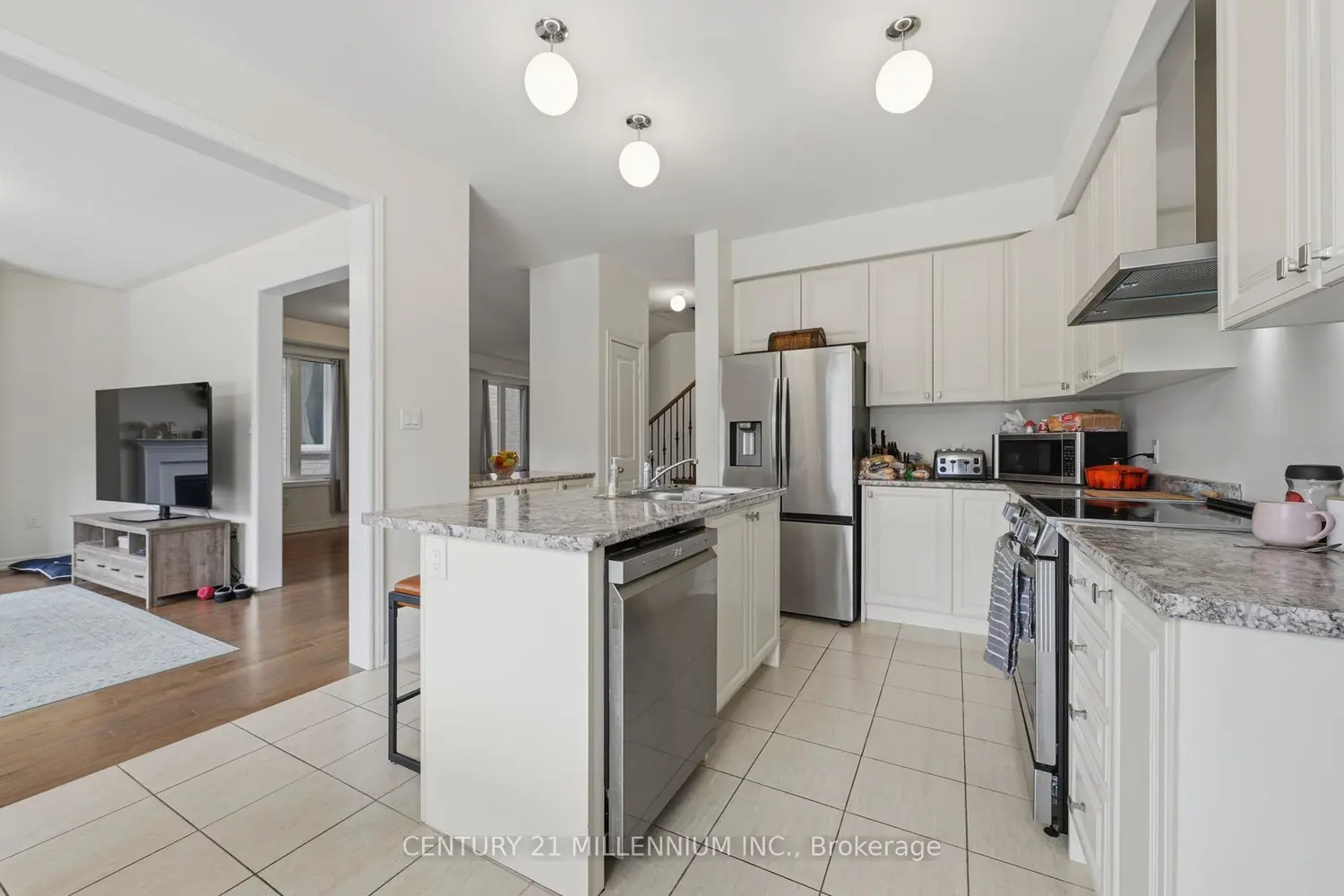 Additional image 17 of 464 Black Cherry Crescent
