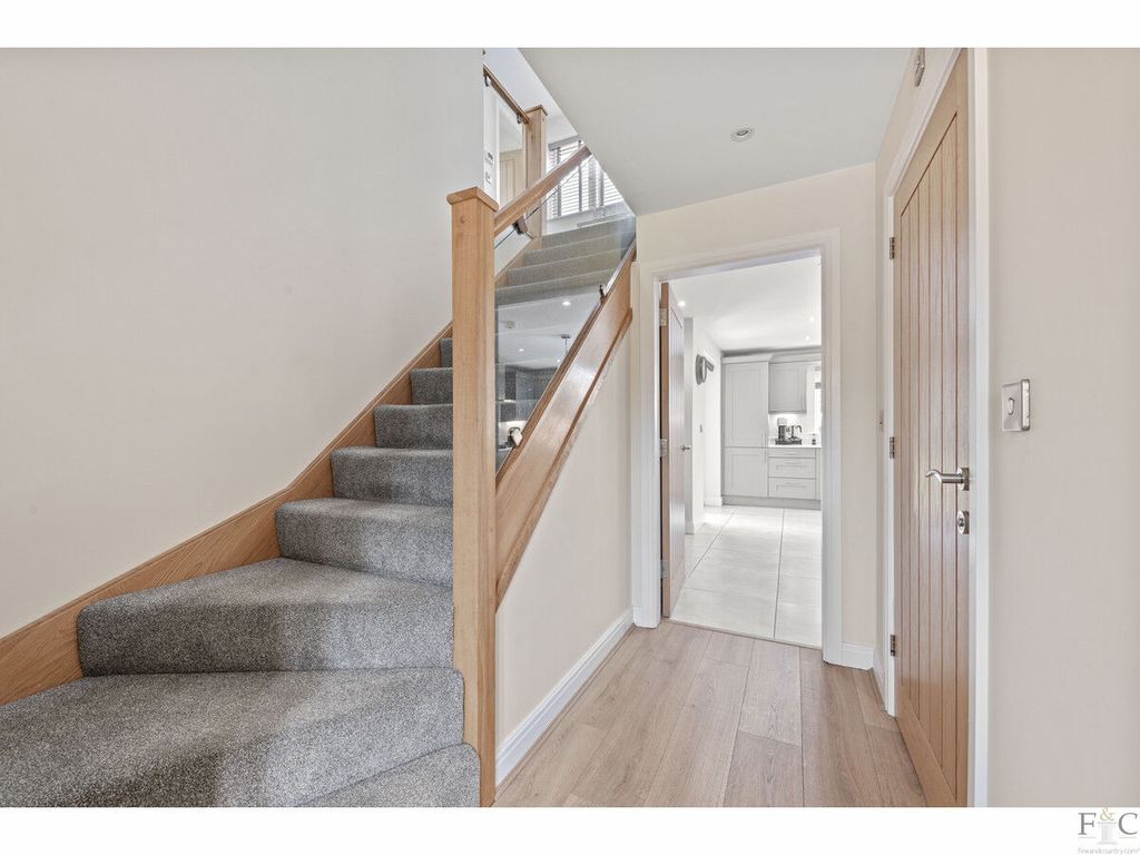 Additional image 10 of 6 bed detached house for saleAlbert Close, Gilmorton LE17
