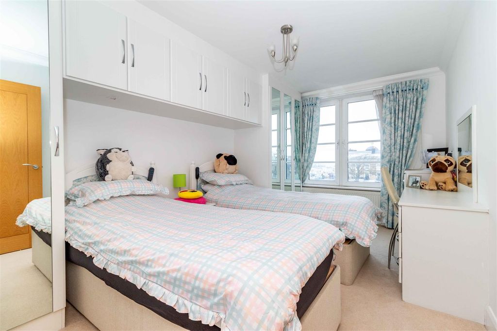 Additional image 7 of 2 bed flat for saleSteyne Gardens, Worthing BN11