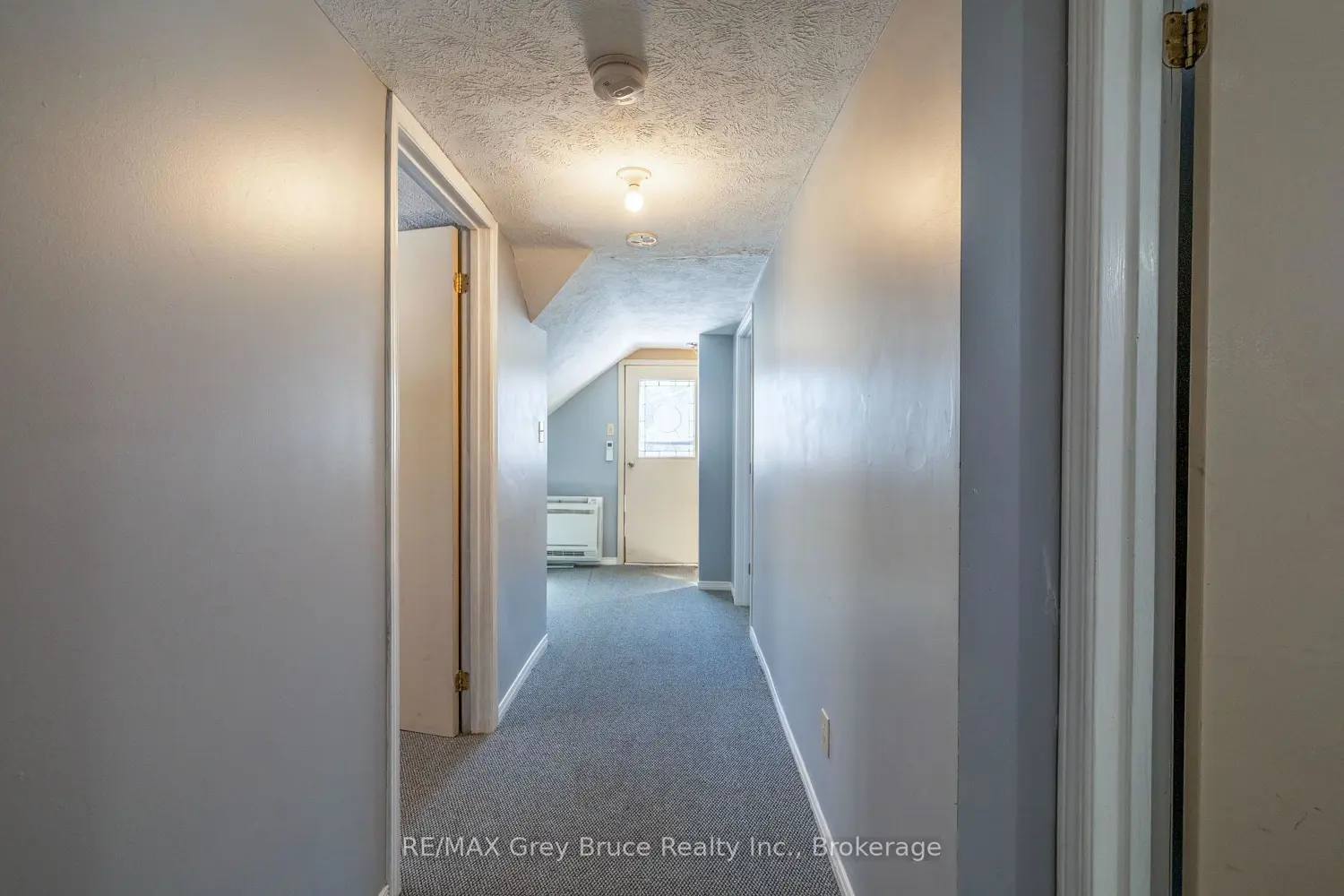 Additional image 6 of 303005 Grey 15 Road