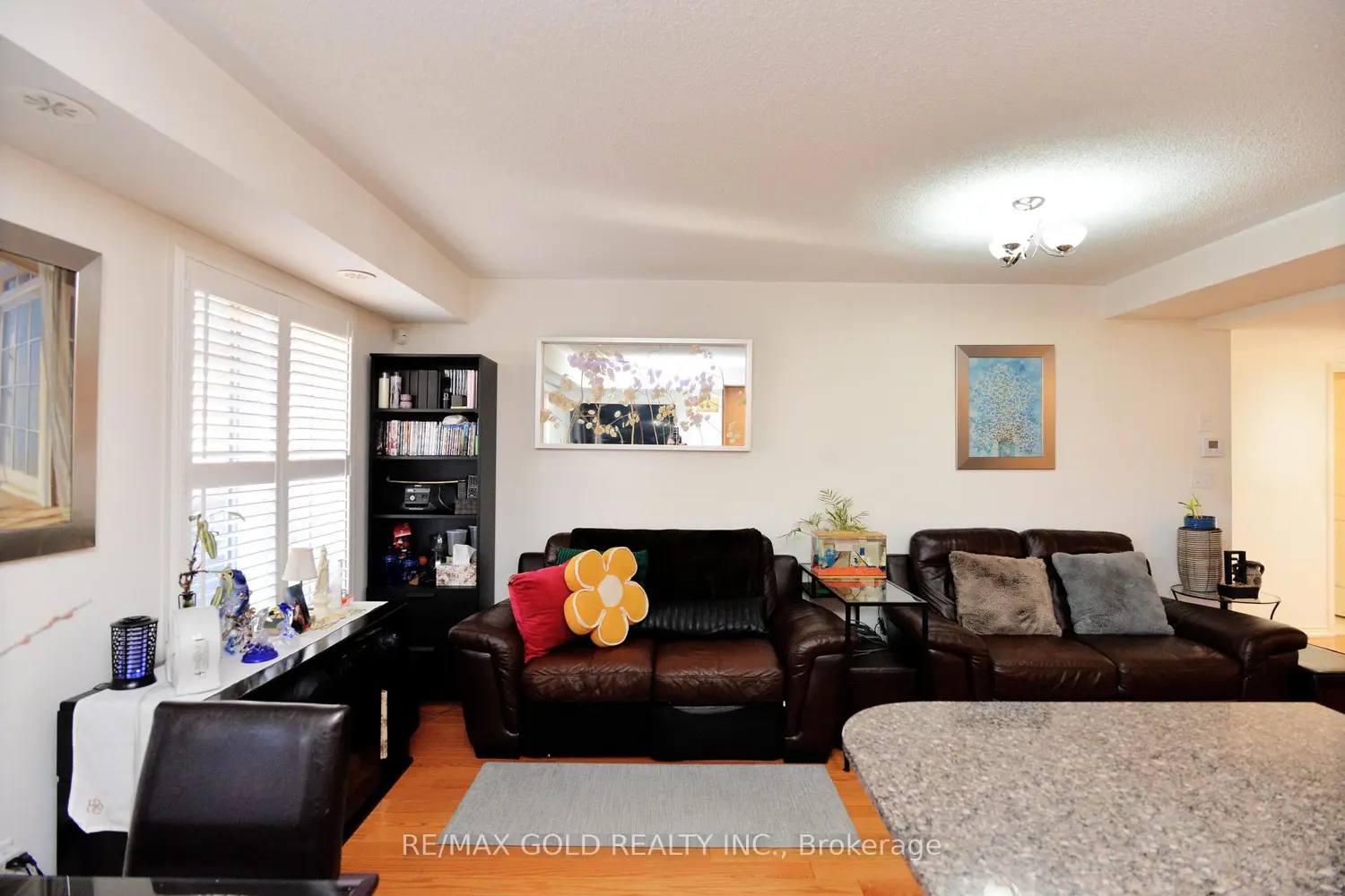 Additional image 8 of 671 Warden Avenue 26
