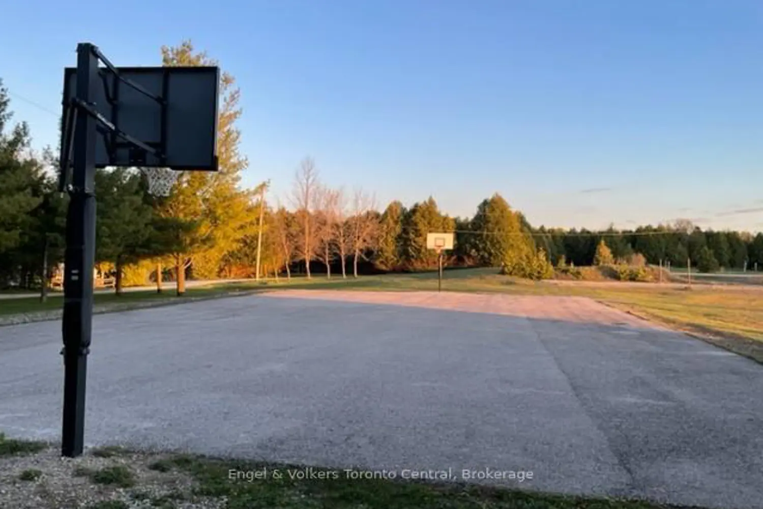 Additional image 15 of 7489 Sideroad 5 E T 2