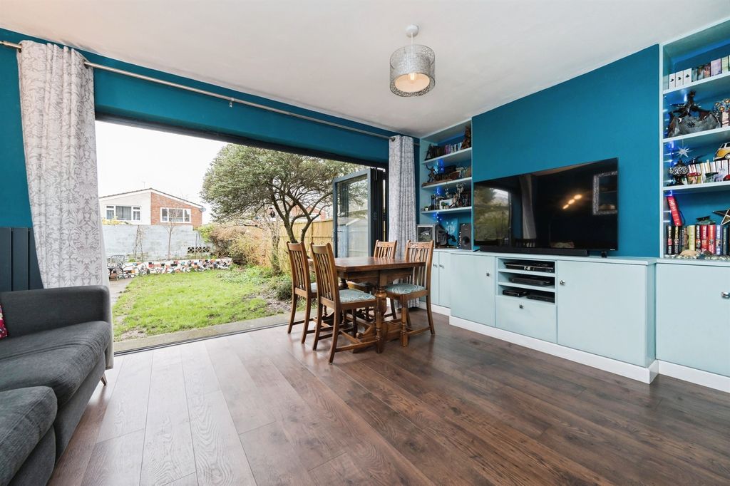 3 bed semi-detached house for saleKathleen Road, Southampton SO19