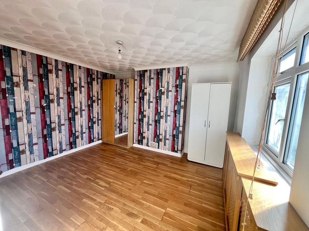 Additional image 3 of 3 bed maisonette for saleWaverley Road, Southampton, Hampshire SO15