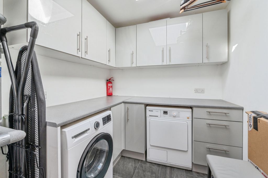 Additional image 9 of 3 bed bungalow for saleMerlin Way, Wickford SS11