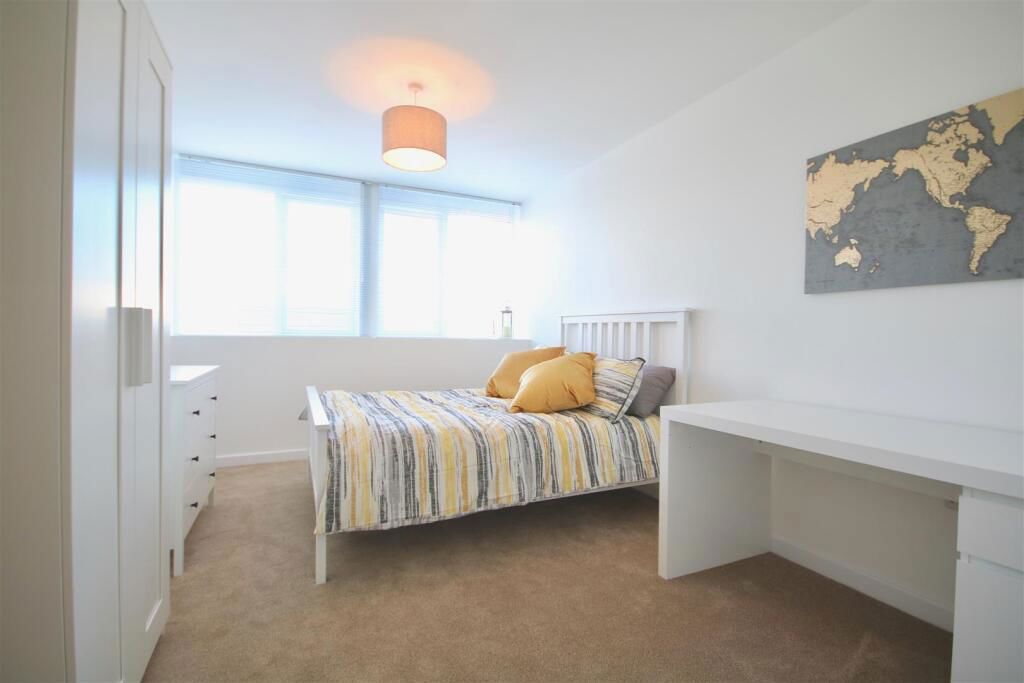 Additional image 5 of 2 bed flat for saleIsambard Brunel Road, Portsmouth PO1