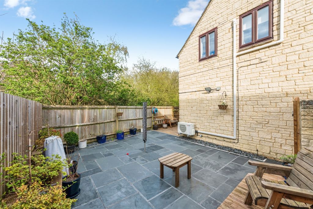 Additional image 16 of 2 bed property for saleCampden Close, Witney OX28