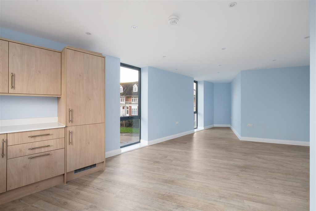 Additional image 8 of 2 bed flat for saleBeach Walk, Whitstable CT5