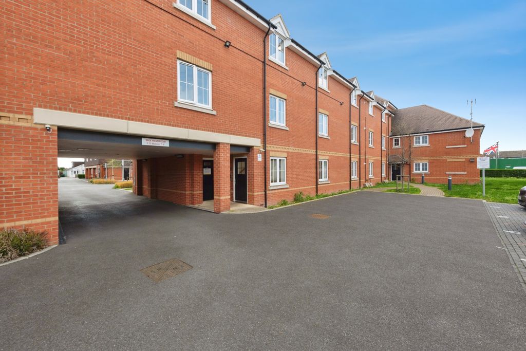 Additional image 19 of 2 bed flat for saleGatehouse Close, Ashford TW15