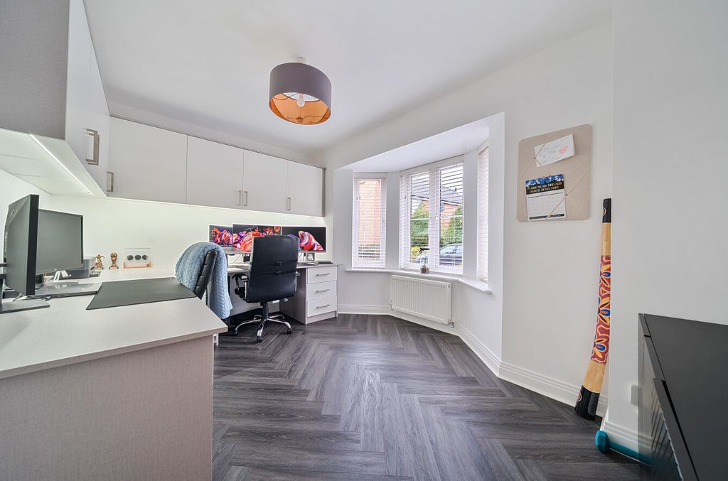 Additional image 4 of 5 bed detached house for saleDowles Barn Close, Barkham, Wokingham RG41