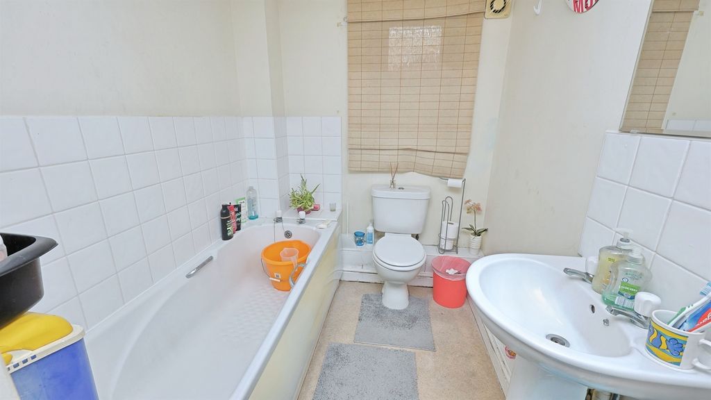 Additional image 7 of 2 bed flat for saleCaddow Road, Norwich NR5