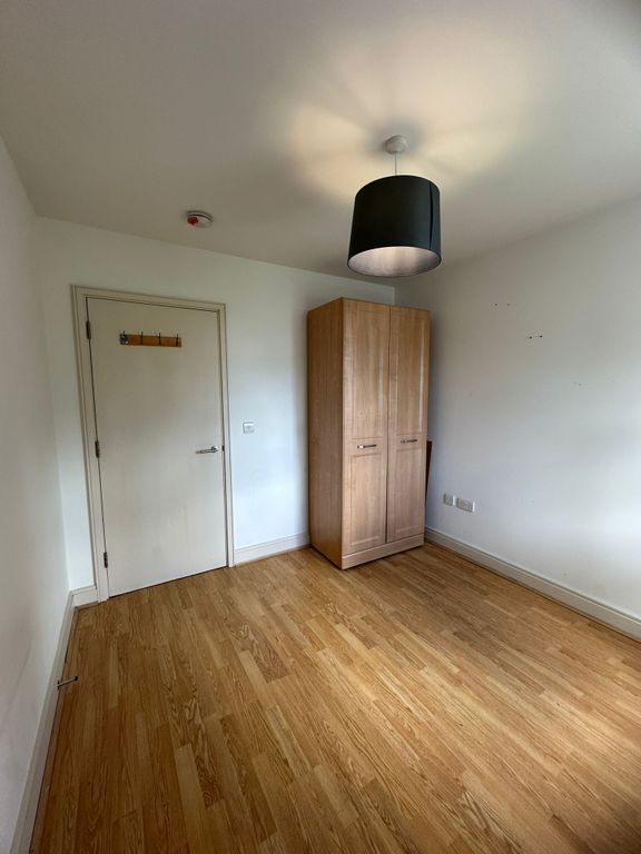 Additional image 11 of 2 bed flat for saleBeaumont Drive, Worcester Park KT4