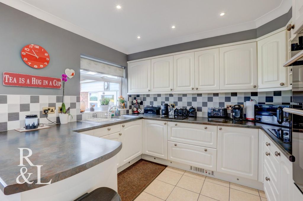 Additional image 4 of 3 bed bungalow for saleOakville, New Street, Oakthorpe DE12