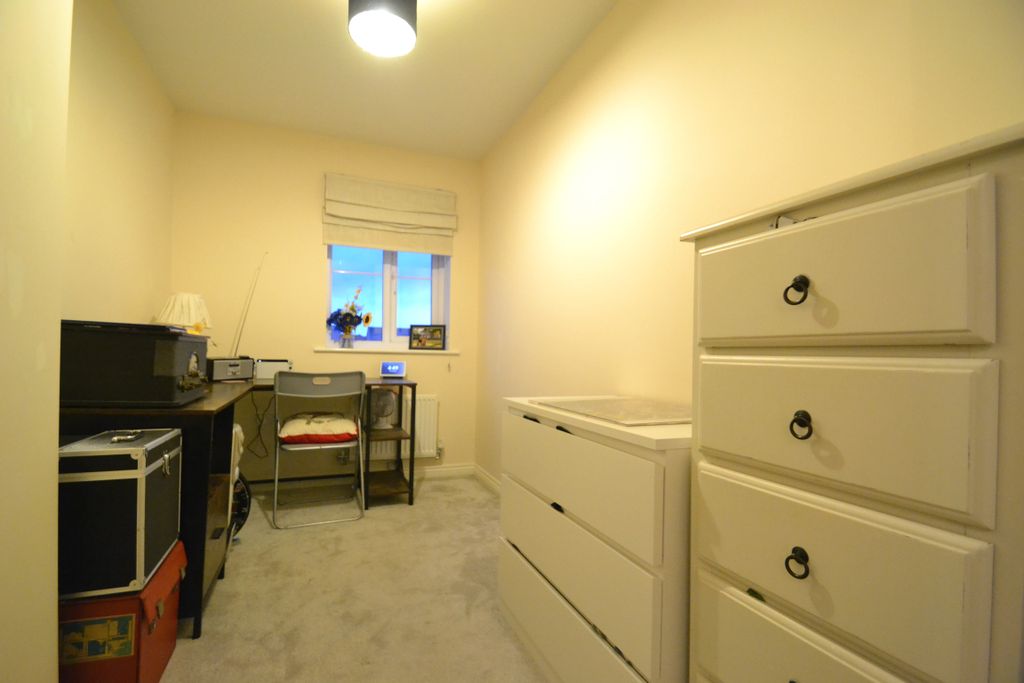 Additional image 7 of 2 bed flat for salePalisade Close, Newport TF10