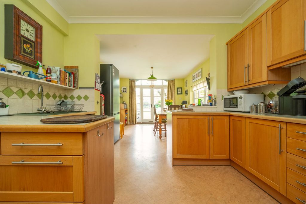 Additional image 6 of 4 bed semi-detached house for saleParkland Grove, Ashford TW15