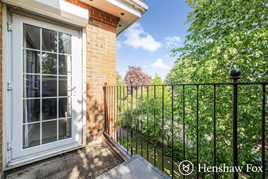 Additional image 9 of 2 bed flat for saleWinn Road, Southampton, Hampshire SO17