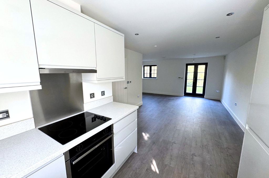 Additional image 6 of 3 bed semi-detached house for saleKing Alfreds Drive, Wincanton, Somerset BA9