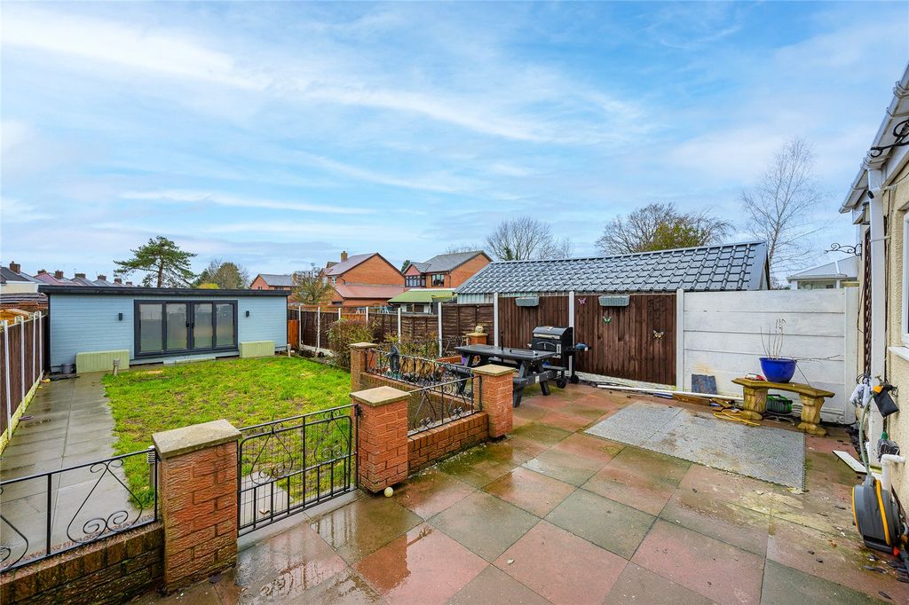 Additional image 4 of 3 bed semi-detached house for saleWinchester Road, Fordhouses, Wolverhampton, West Midlands WV10