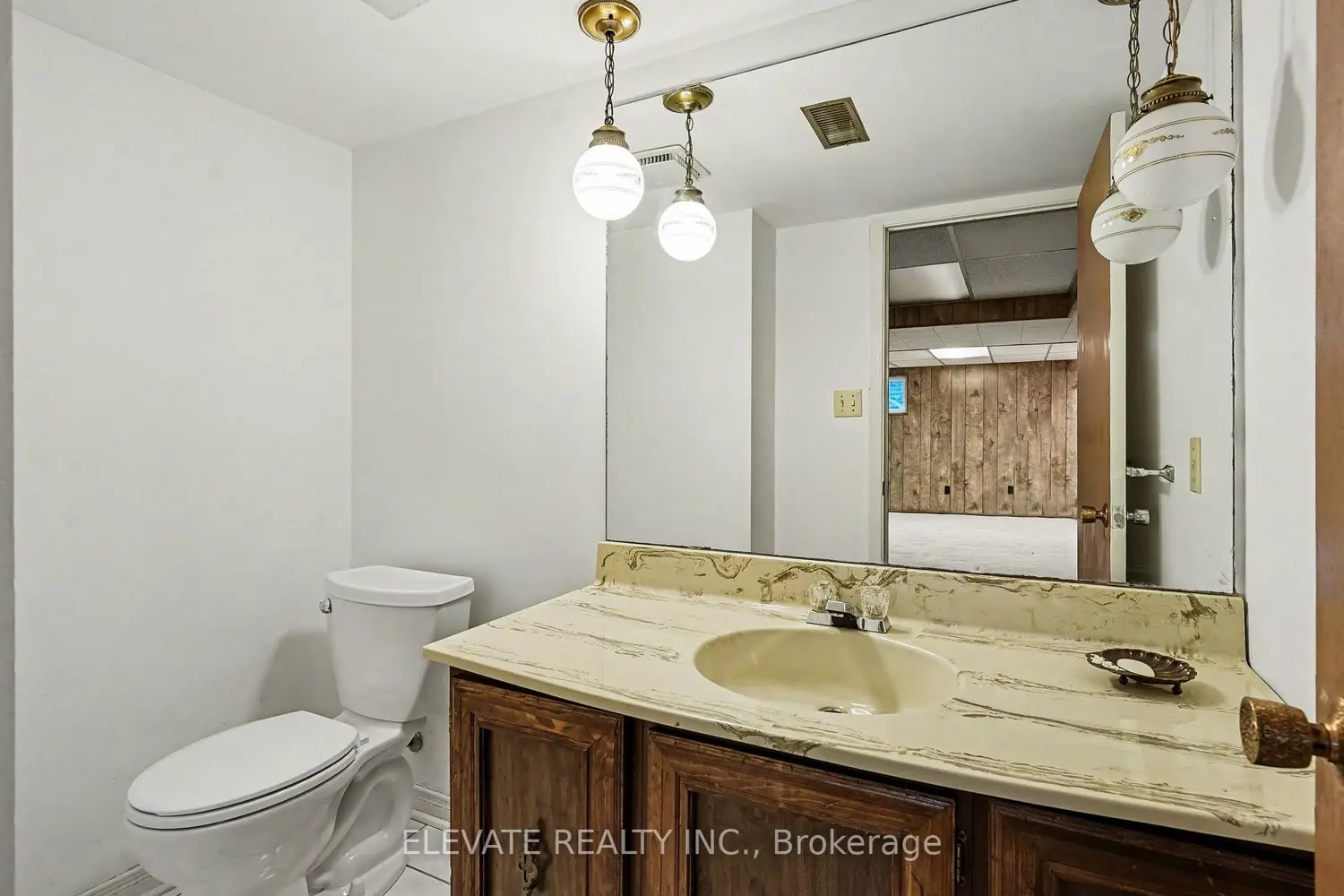 Additional image 11 of 21 Whitehorn Crescent