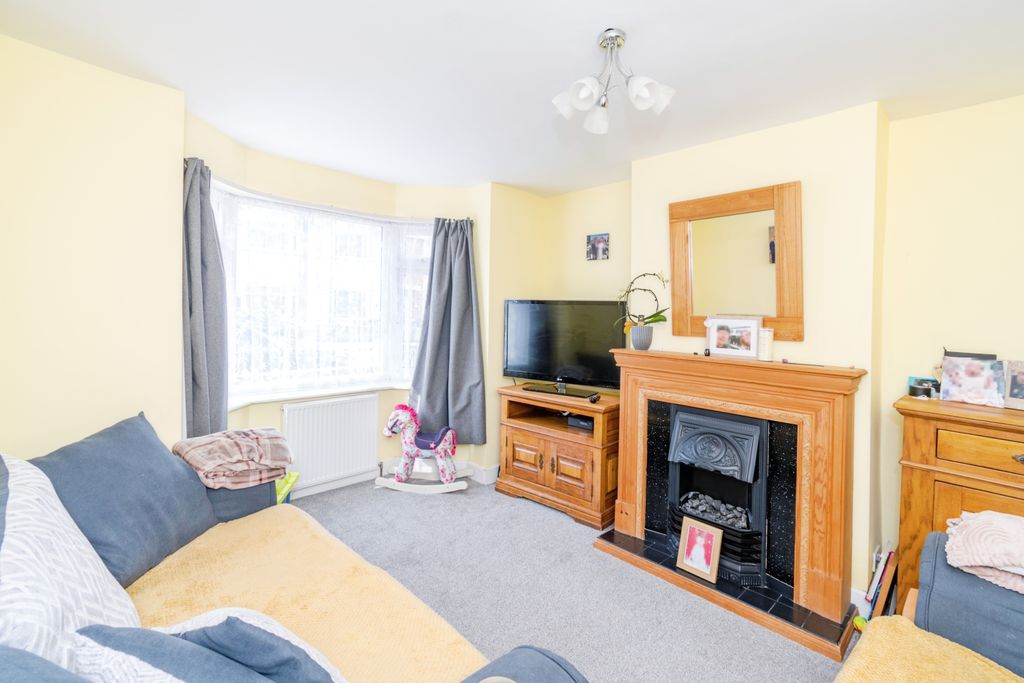 Additional image 7 of 3 bed terraced house for saleEnglish Road, Southampton SO15