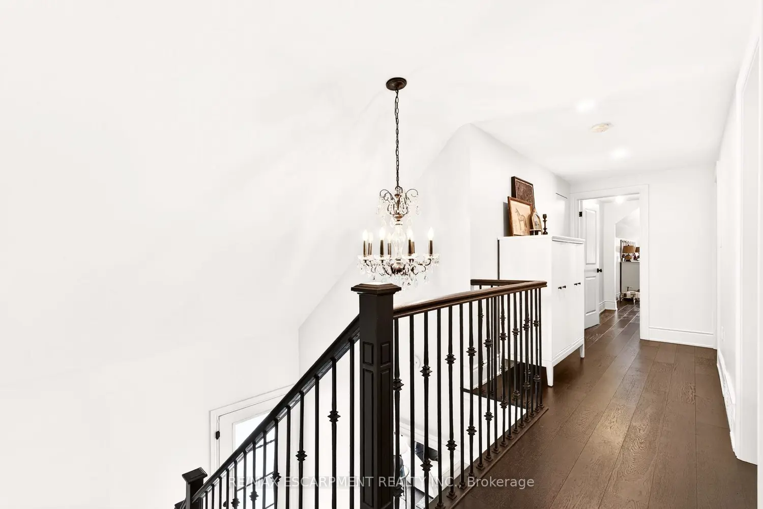 Additional image 9 of 2129 Highview Drive