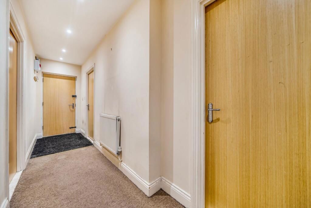 Additional image 12 of 2 bed flat for saleLondon Road, Portsmouth PO2
