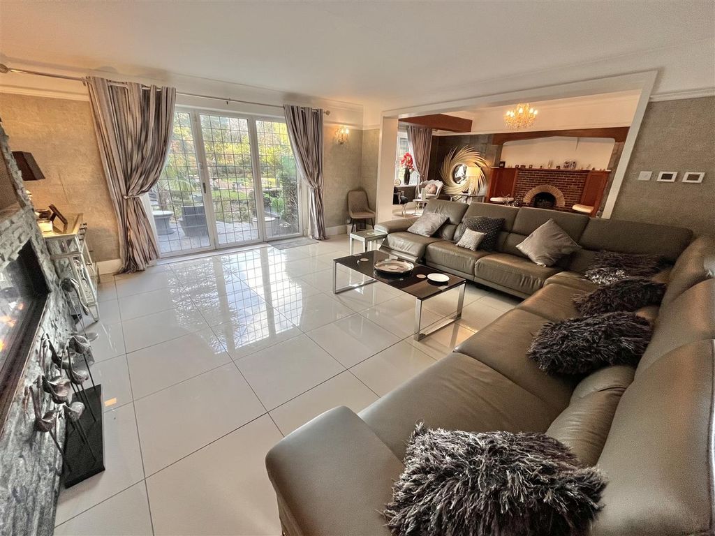 Additional image 16 of 6 bed detached house for salePrestbury Road, Wilmslow SK9