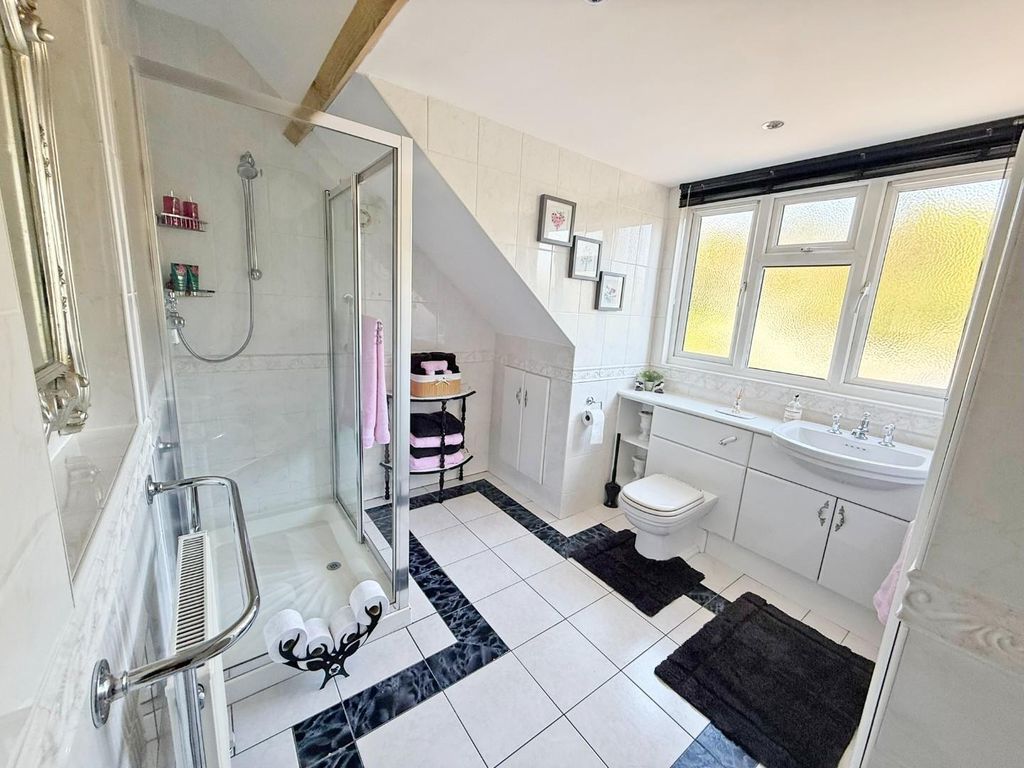 Additional image 19 of 4 bed property for saleClifford Grove, Ashford TW15