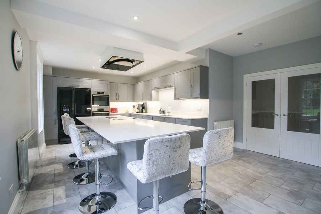 Additional image 3 of 5 bed detached house for saleMilton Road, Wokingham RG40