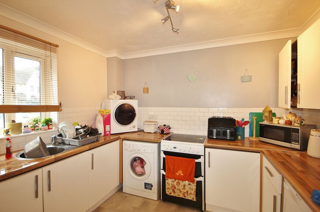 Additional image 3 of 1 bed flat for saleLangdale Gate, Witney OX28