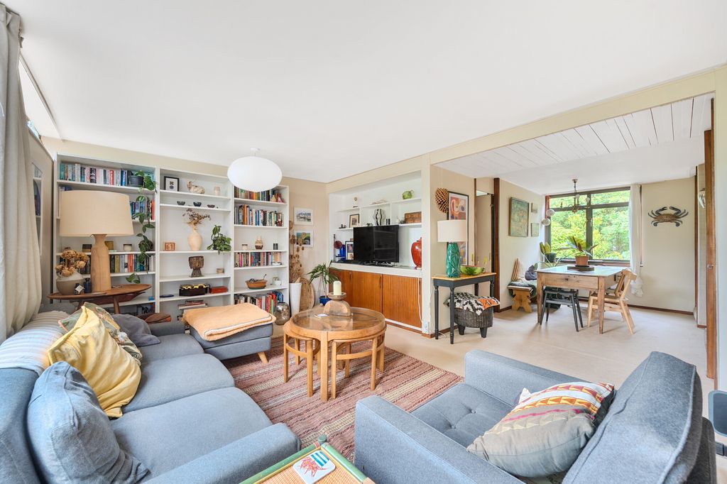 Additional image 3 of 3 bed maisonette for saleEdinburgh Gardens, Windsor SL4