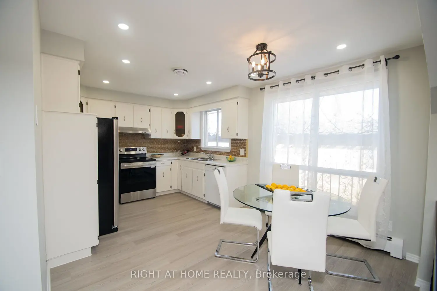 Additional image 11 of 6807 Corwin Crescent