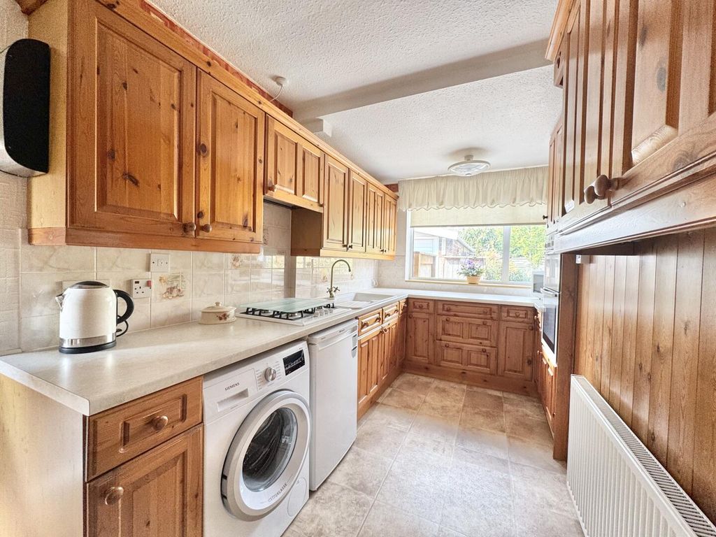 Additional image 9 of 3 bed semi-detached house for saleGrove Road, Blaby, Leicester LE8