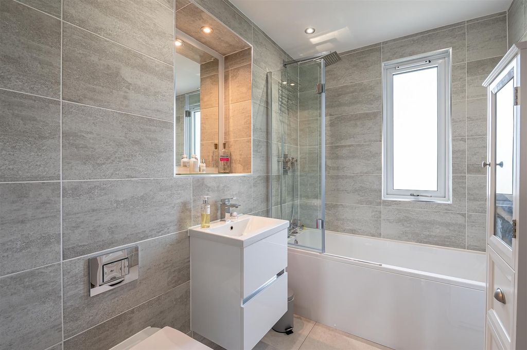Additional image 7 of 2 bed flat for saleCarousel House, Joseph Terry Grove, York YO23